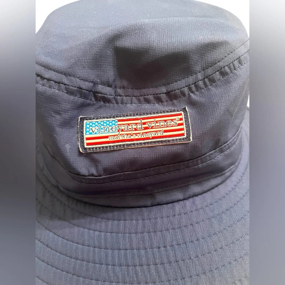 Vineyard Vines Flag Logo Box Performance Sun Hat - Picture 4 of 6